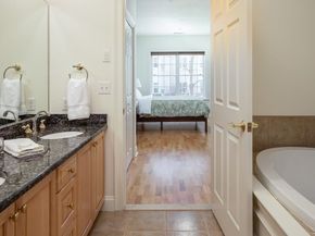 1104 Davenport Ave 1104, Canton MA 02021
