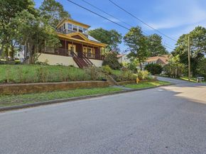 76 Grant St, Gardner MA 01440