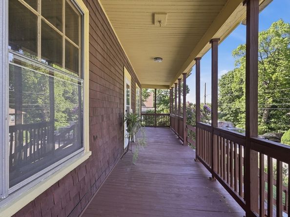 76 Grant St, Gardner MA 01440