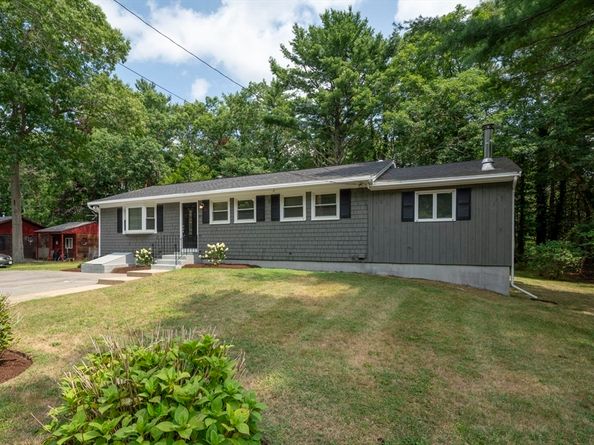 99 S Meadow Rd, Carver MA 02330