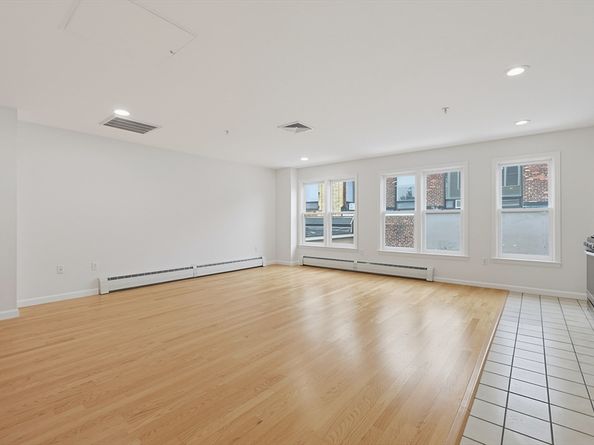 1 Davenport Street 8, Cambridge MA 02140