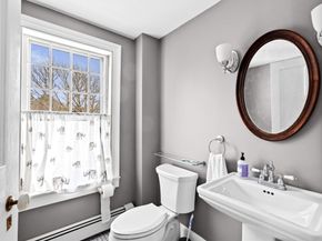 1 Winnatuxett Beach Rd, Mattapoisett MA 02739