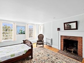 1 Winnatuxett Beach Rd, Mattapoisett MA 02739