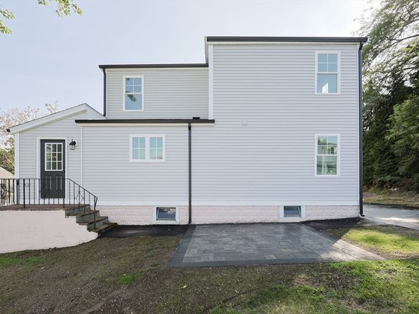 40 Lafayette St, Milton MA 02186