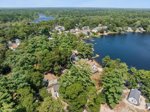 37 Pine Lake Dr, Wareham MA 02538