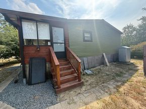 31 Presidents Way, Carver MA 02330