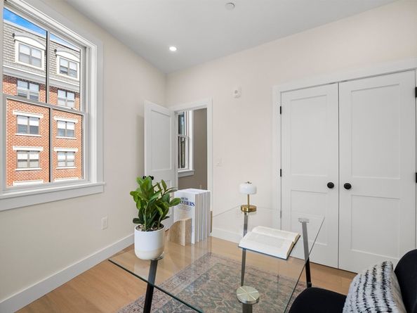 106 Bunker Hill St 6, Boston MA 02129