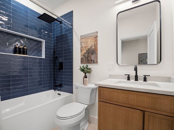 106 Bunker Hill St 6, Boston MA 02129