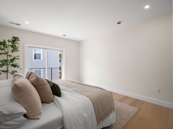 106 Bunker Hill St 6, Boston MA 02129