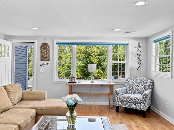 129 Chief Justice Cushing Hwy, Hingham MA 02043