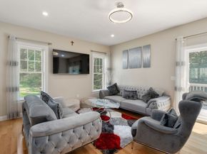26 Brookview Ln 26, Mendon MA 01756