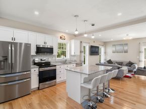 26 Brookview Ln 26, Mendon MA 01756