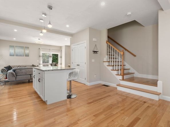 26 Brookview Ln 26, Mendon MA 01756