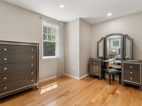 26 Brookview Ln 26, Mendon MA 01756