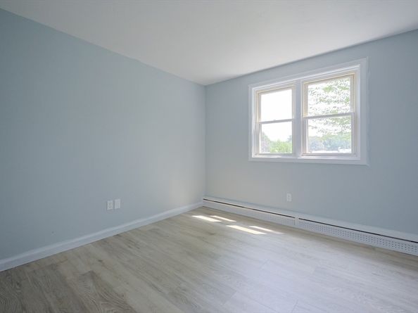 10 Nuttall Lane 1, Worcester MA 01604