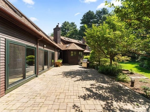5A Valley Road, Dover MA 02030