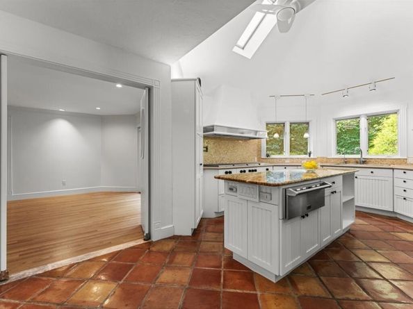 5A Valley Road, Dover MA 02030