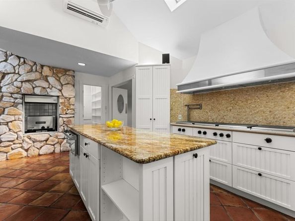 5A Valley Road, Dover MA 02030