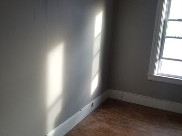 408 School Street, Webster MA 01570