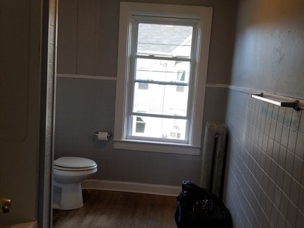 408 School Street, Webster MA 01570