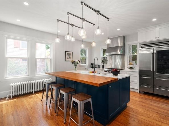 12 Zamora St, Boston MA 02130