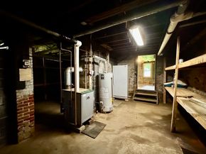 52 Elm St, North Brookfield MA 01535
