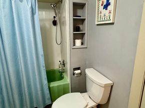 52 Elm St, North Brookfield MA 01535