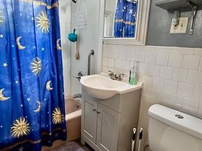 52 Elm St, North Brookfield MA 01535