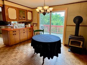 52 Elm St, North Brookfield MA 01535