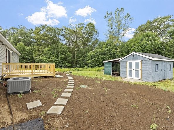 21 Davis Rd, Westminster MA 01473