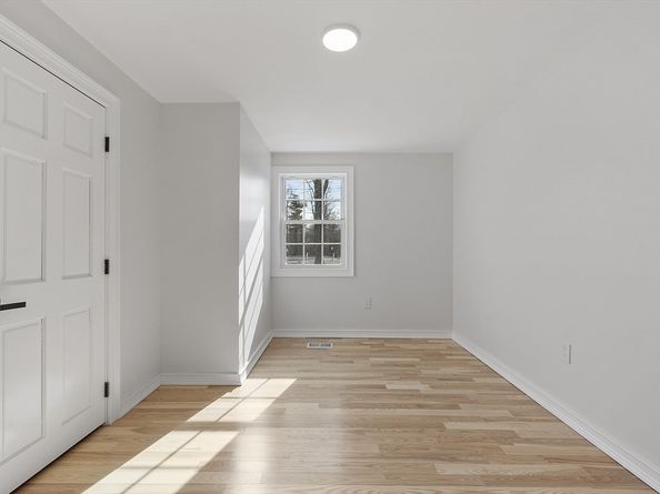 21 Davis Rd, Westminster MA 01473