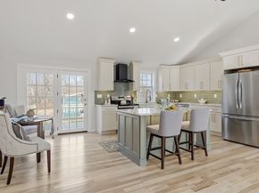 21 Davis Rd, Westminster MA 01473