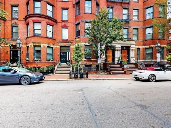 421 Marlborough St 4, Boston MA 02115
