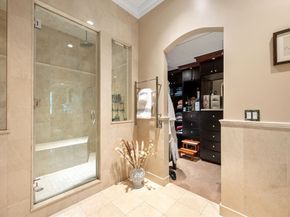 221 Victory Rd 221, Quincy MA 02171