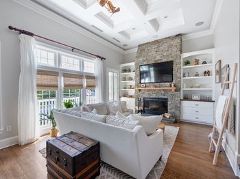 221 Victory Rd