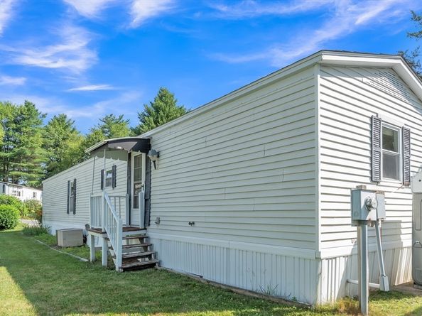 43 Park Ave, Sturbridge MA 01566