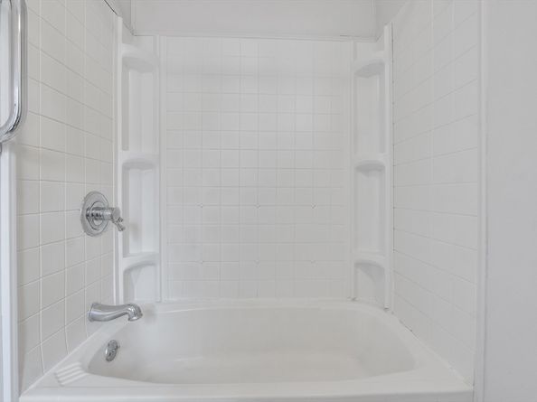 43 Park Ave, Sturbridge MA 01566