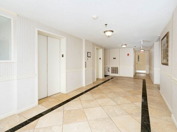 230 Willard St 204, Quincy MA 02169
