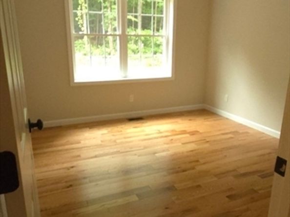 8 Foster Rd, West Brookfield MA 01585