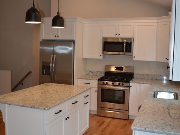 8 Foster Rd, West Brookfield MA 01585