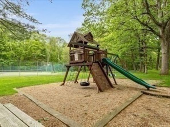 68 Macintosh Lane 68, Boxborough MA 01719