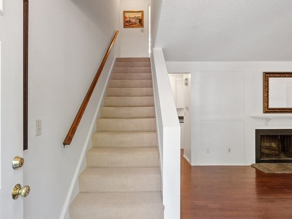 68 Macintosh Lane 68, Boxborough MA 01719