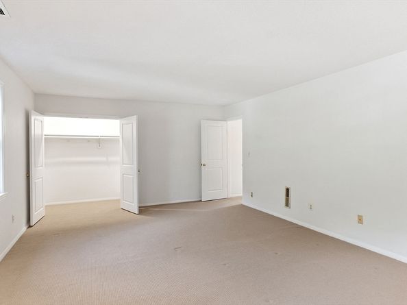 68 Macintosh Lane 68, Boxborough MA 01719