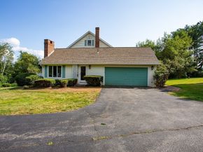 9 Birch Hill Rd, West Brookfield MA 01585
