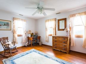 9 Birch Hill Rd, West Brookfield MA 01585
