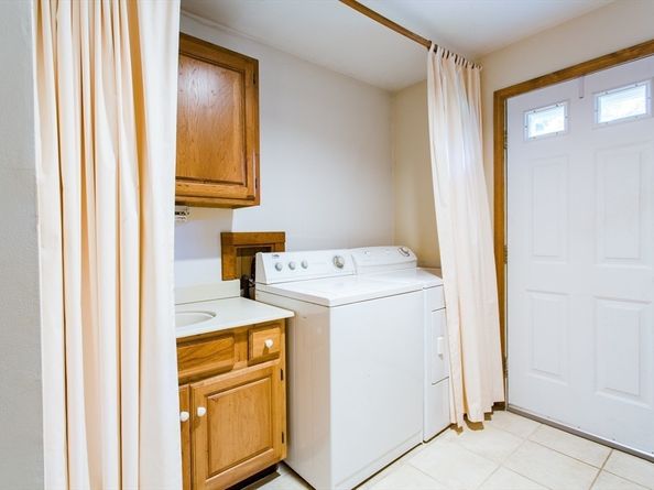 9 Birch Hill Rd, West Brookfield MA 01585