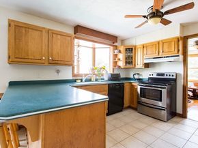 9 Birch Hill Rd, West Brookfield MA 01585