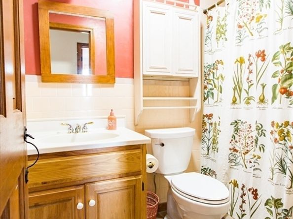 9 Birch Hill Rd, West Brookfield MA 01585