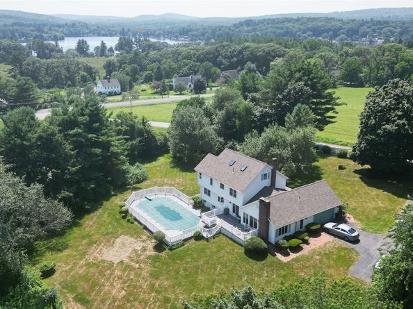 9 Birch Hill Rd, West Brookfield MA 01585