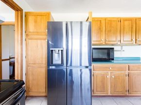 9 Birch Hill Rd, West Brookfield MA 01585